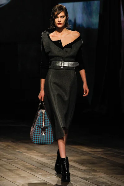 Look 2